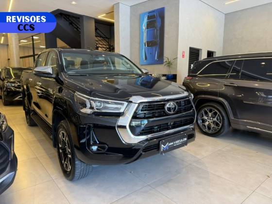 TOYOTA HILUX 2.8 D-4D TURBO DIESEL CD SRX 4X4 AUTOMÁTICO